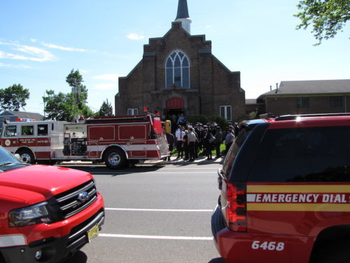 hill-funeral-060518-2-500x375-7900089